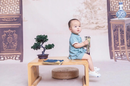 遵化市孕妇肚子上的黑线